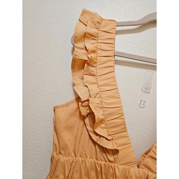 Abercrombie and Fitch Peach Mini dress. SzM. Flared. Teared. Sexy. ShortRuffled - Picture 9 of 15